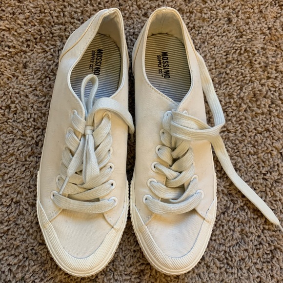 Mossimo shoes - Picture 3 of 3